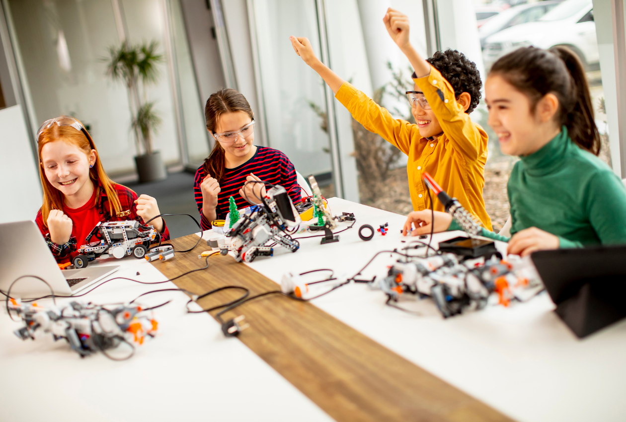 Programming and robotics for kids. Where to start?